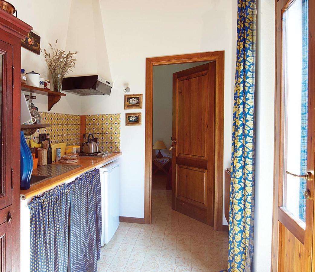 Podere La Piana Fivizzano Exterior photo